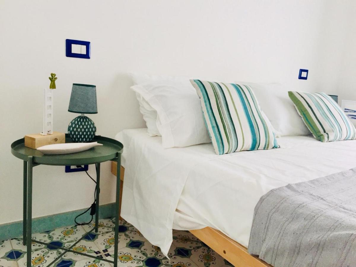 L'Alice B&B Salerno Exteriör bild