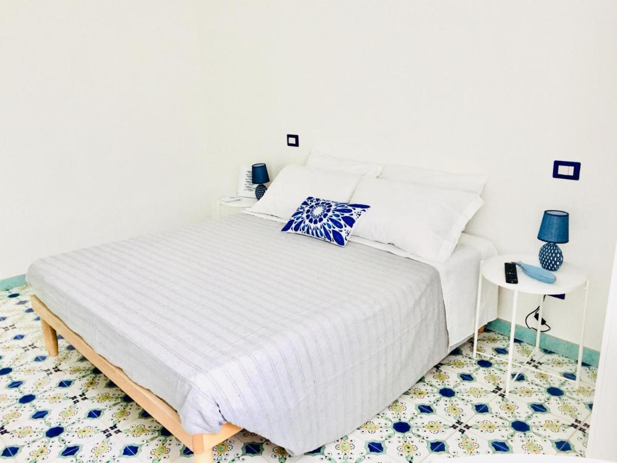 L'Alice B&B Salerno Exteriör bild